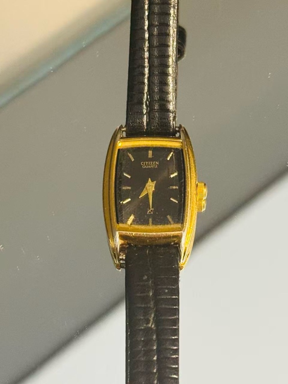 Vintage Citizen Quartz Curved Rectangle Women Watch Black Dial Runs New Battery